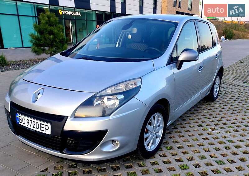 Минивэн Renault Scenic 2011 в Хмельницком