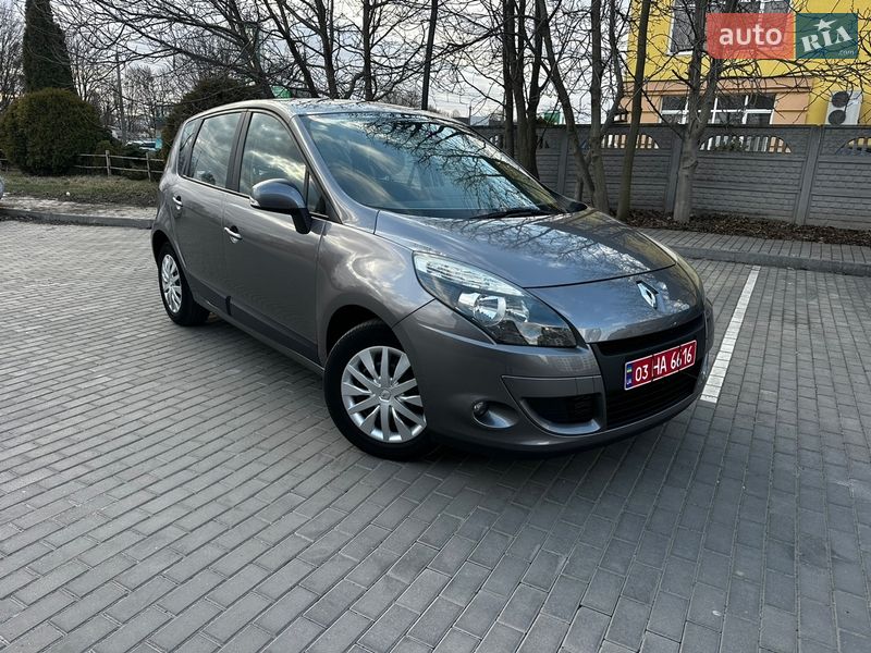 Минивэн Renault Scenic 2010 в Луцке