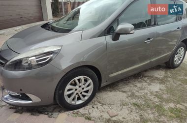 Мінівен Renault Scenic 2015 в Львові Мінівен Renault Scenic 2015 в Львові