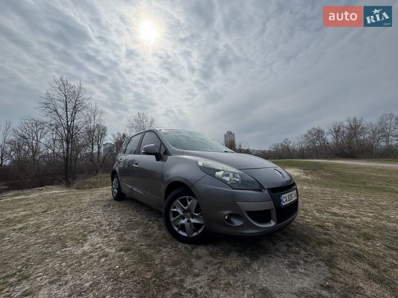 Минивэн Renault Scenic 2011 в Киеве Минивэн Renault Scenic 2011 в Киеве
