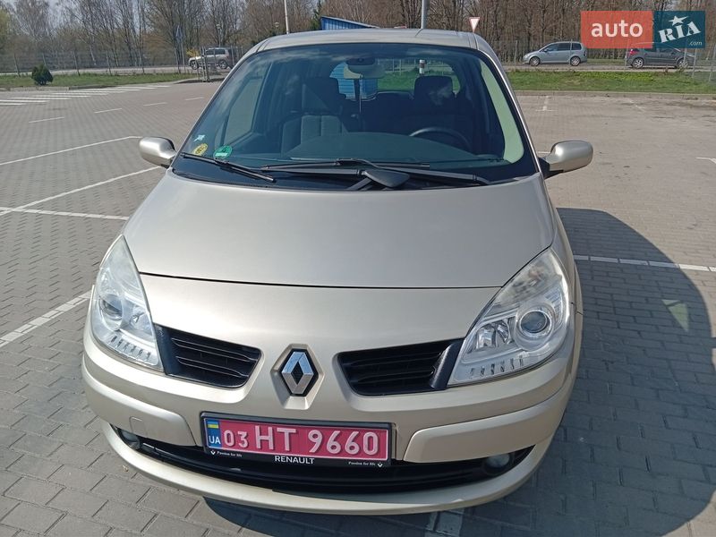 Минивэн Renault Scenic 2007 в Дубно