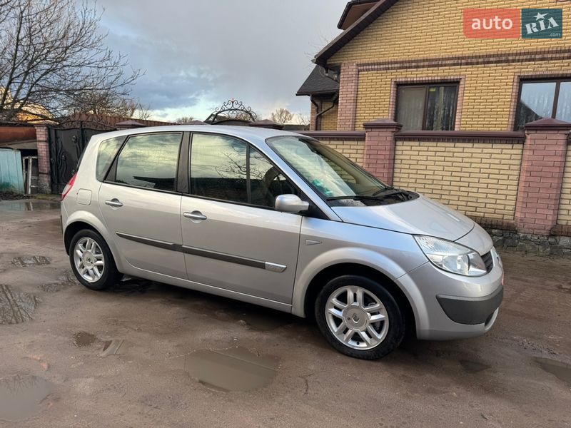 Минивэн Renault Scenic 2005 в Ахтырке Минивэн Renault Scenic 2005 в Ахтырке