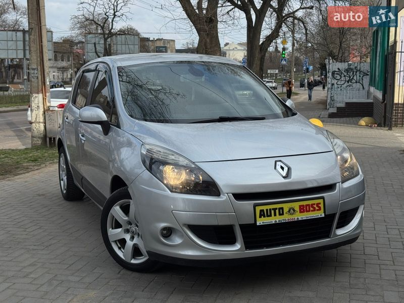 Минивэн Renault Scenic 2010 в Николаеве