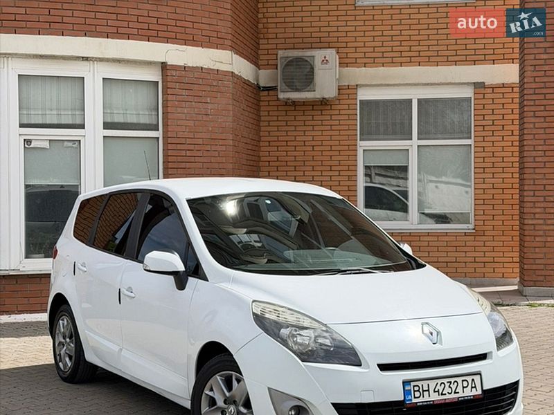 Минивэн Renault Scenic 2011 в Одессе