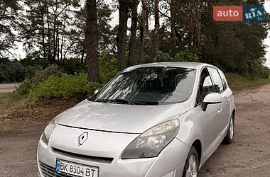 Мінівен Renault Scenic 2010 в Сарнах
