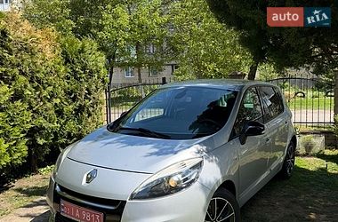 Мінівен Renault Scenic 2012 в Нововолинську
