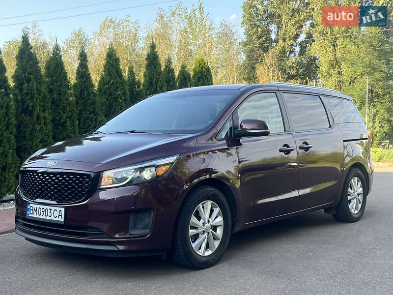 Мінівен Kia Sedona 2016 в Києві