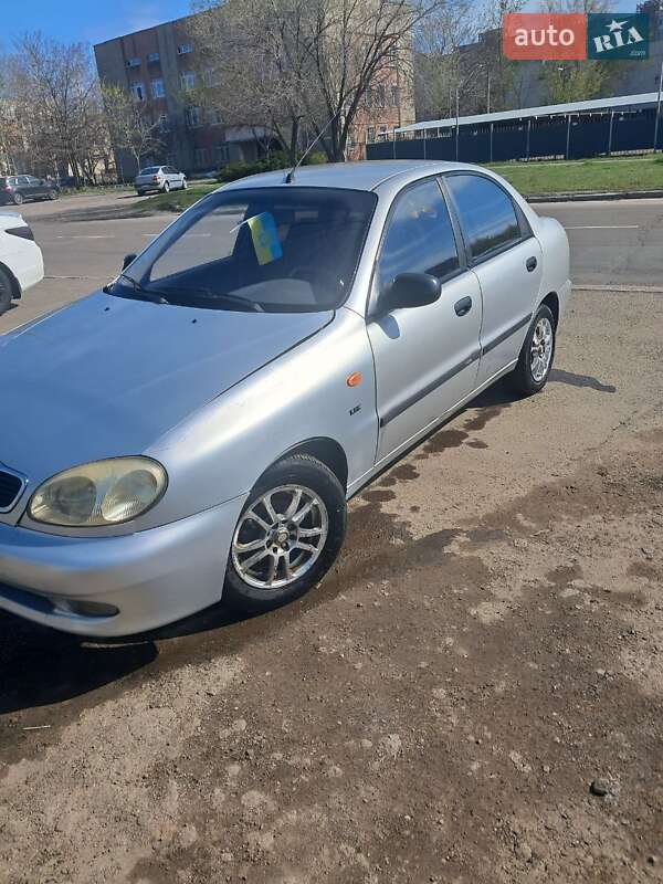 Седан Daewoo Sens 2004 в Миколаєві