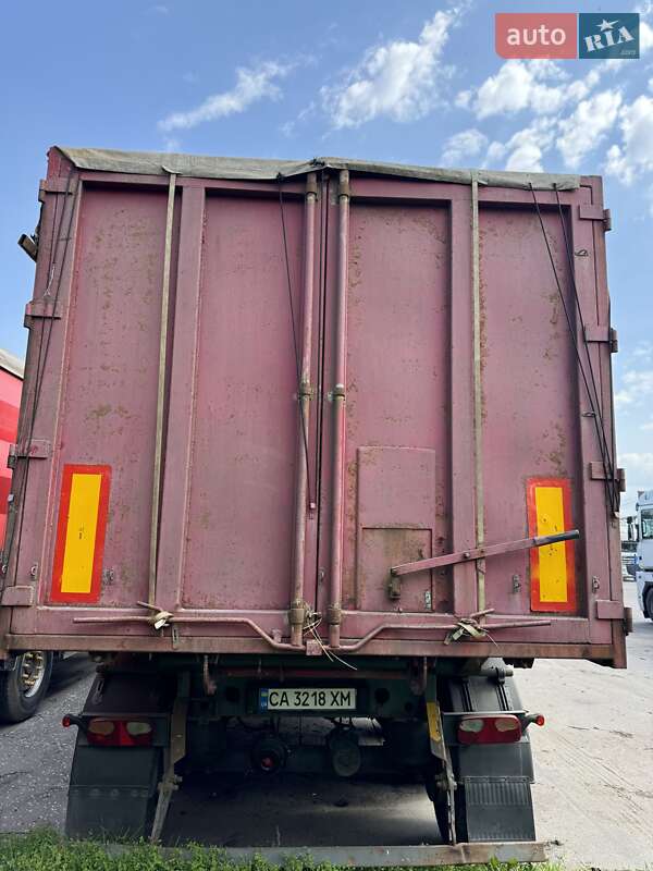 Зерновоз - полуприцеп Schmitz SKI 24 2007 в Черкассах