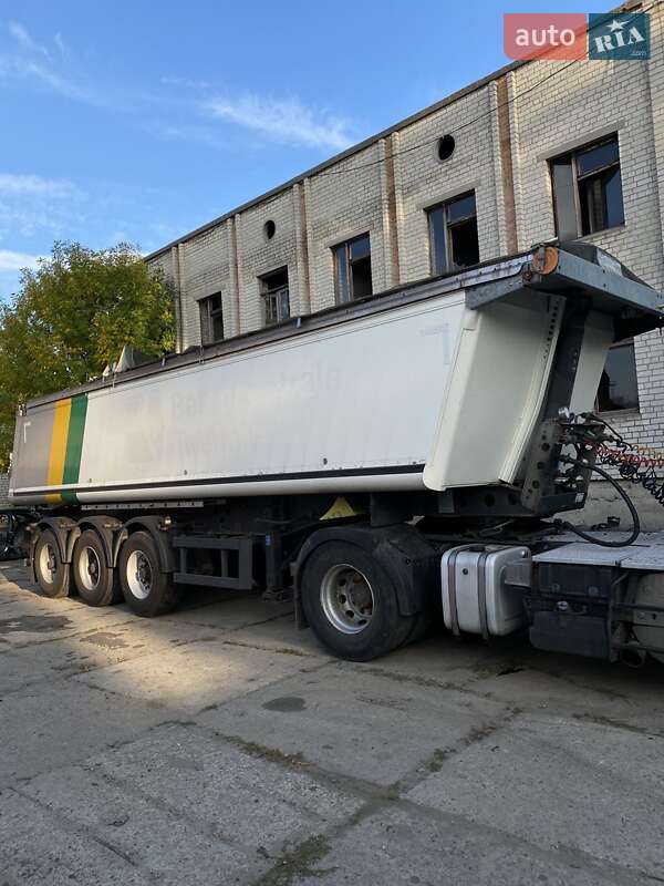 Самосвал полуприцеп Schmitz Cargobull SKI 2011 в Кременчуге
