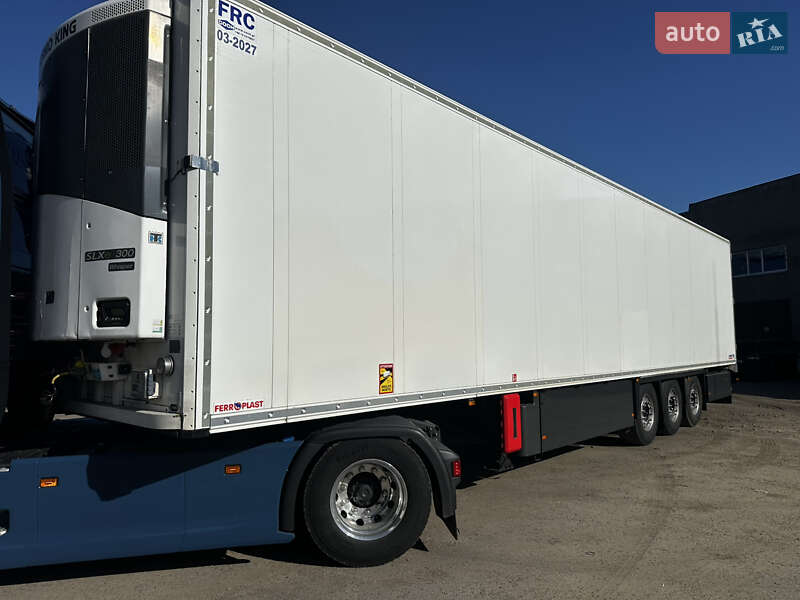 Рефрижератор полуприцеп Schmitz Cargobull SKO 24 2014 в Луцке