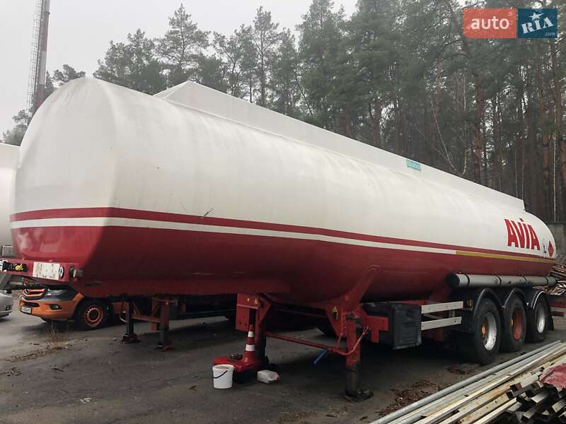 Цистерна полуприцеп Cobo SOA 2002 в Киеве