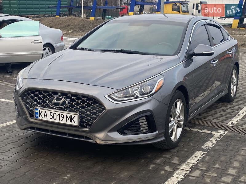 Седан Hyundai Sonata 2019 в Киеве