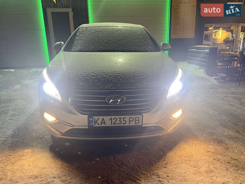 Седан Hyundai Sonata 2015 в Киеве