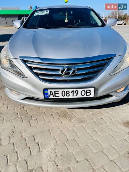 Седан Hyundai Sonata 2012 в Новомосковске