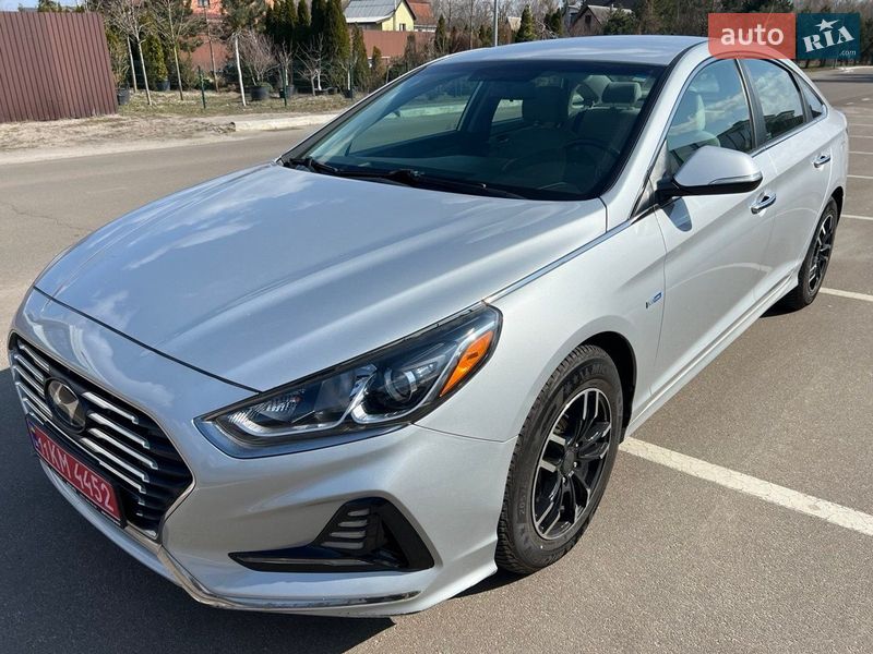 Седан Hyundai Sonata 2019 в Киеве