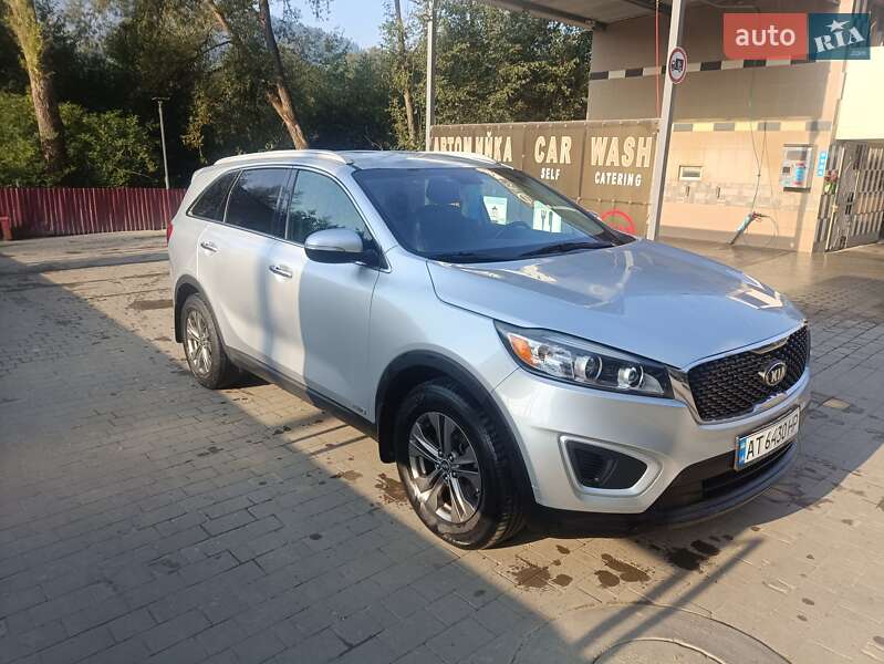 Внедорожник / Кроссовер Kia Sorento 2016 в Верховине