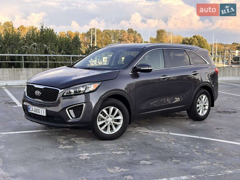 Внедорожник / Кроссовер Kia Sorento 2016 в Киеве