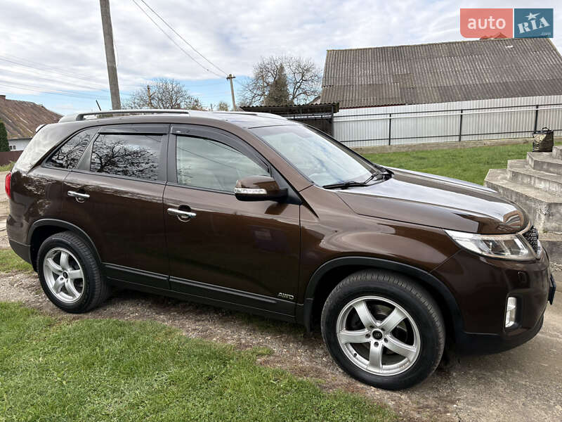 Позашляховик / Кросовер Kia Sorento 2013 в Чернівцях Позашляховик / Кросовер Kia Sorento 2013 в Чернівцях