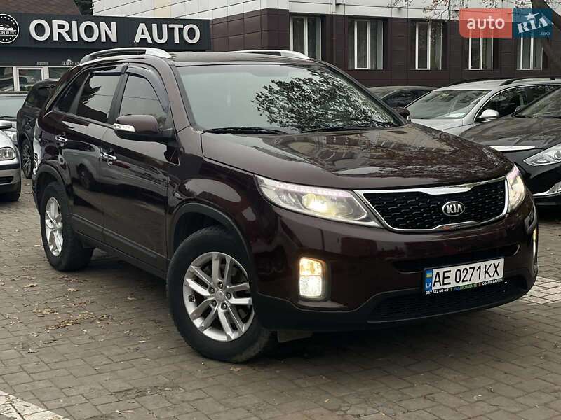 Внедорожник / Кроссовер Kia Sorento 2013 в Днепре