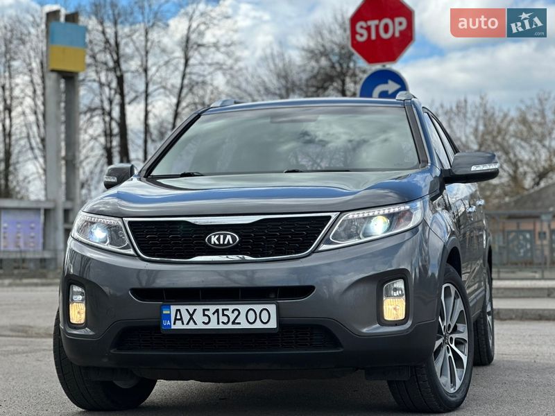 Внедорожник / Кроссовер Kia Sorento 2012 в Первомайске