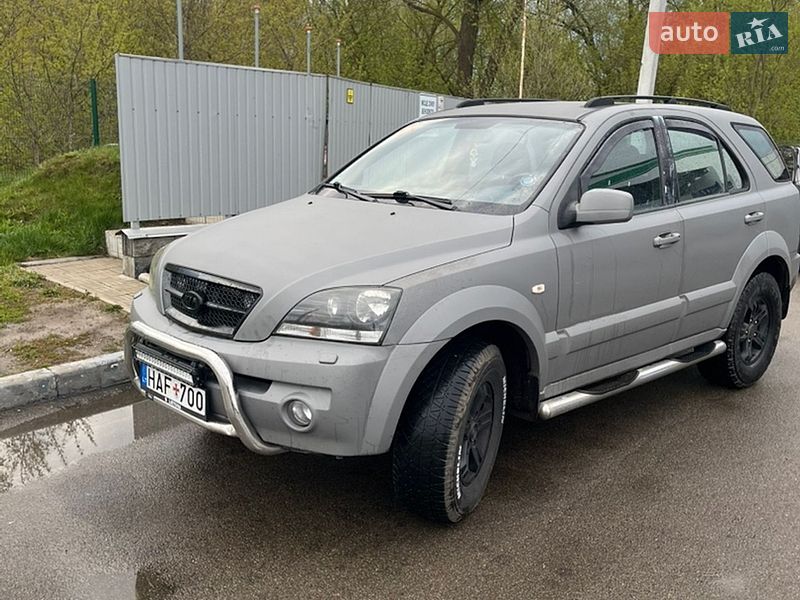 Внедорожник / Кроссовер Kia Sorento 2003 в Новой Басане