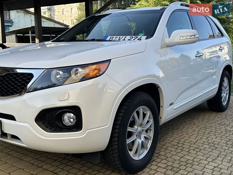 Внедорожник / Кроссовер Kia Sorento 2012 в Звягеле