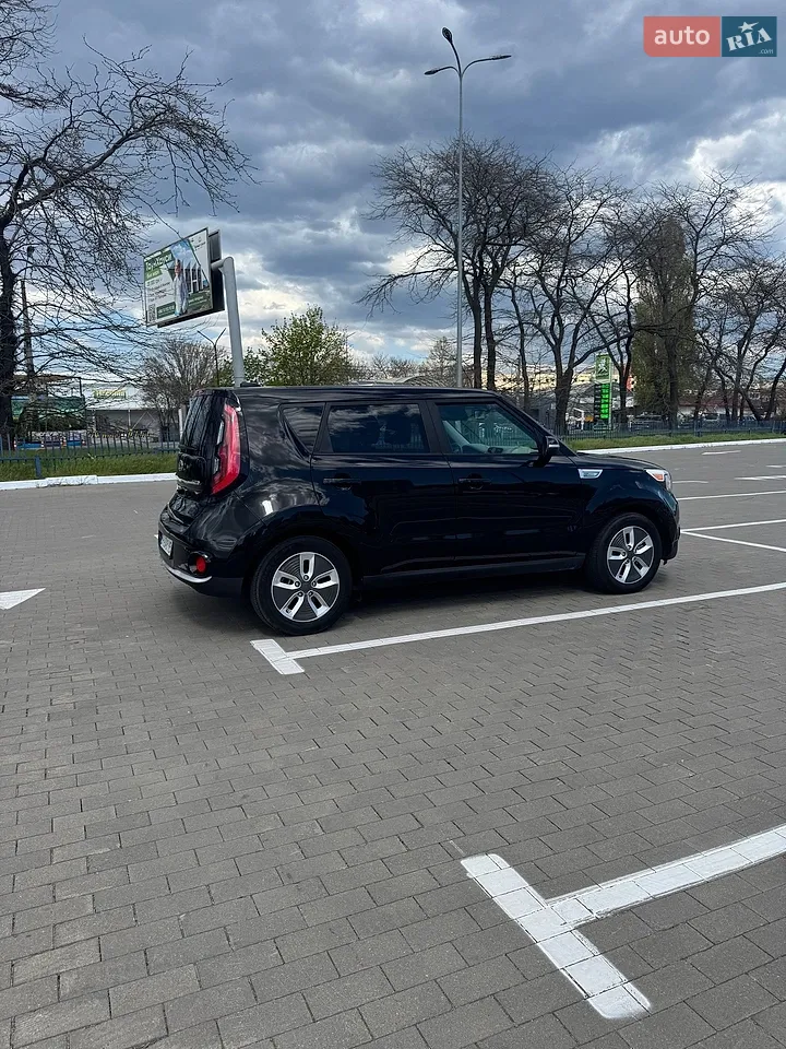 Kia Soul Ev 2017 photo 5