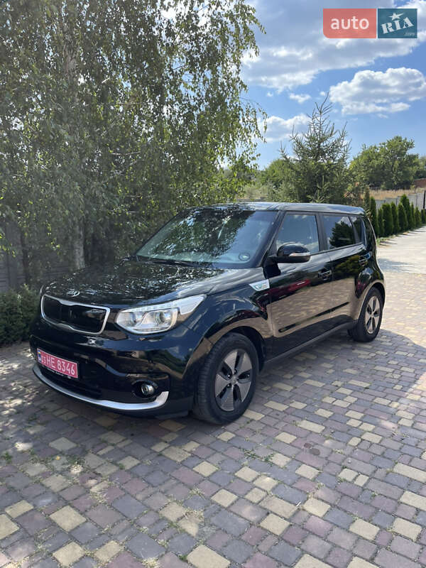 Внедорожник / Кроссовер Kia Soul 2016 в Днепре Внедорожник / Кроссовер Kia Soul 2016 в Днепре