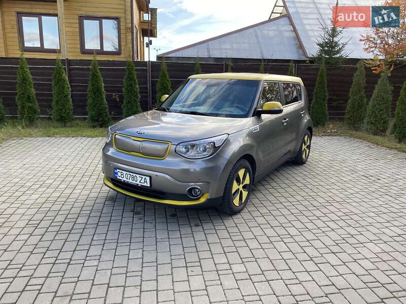 Позашляховик / Кросовер Kia Soul 2015 в Києві Позашляховик / Кросовер Kia Soul 2015 в Києві