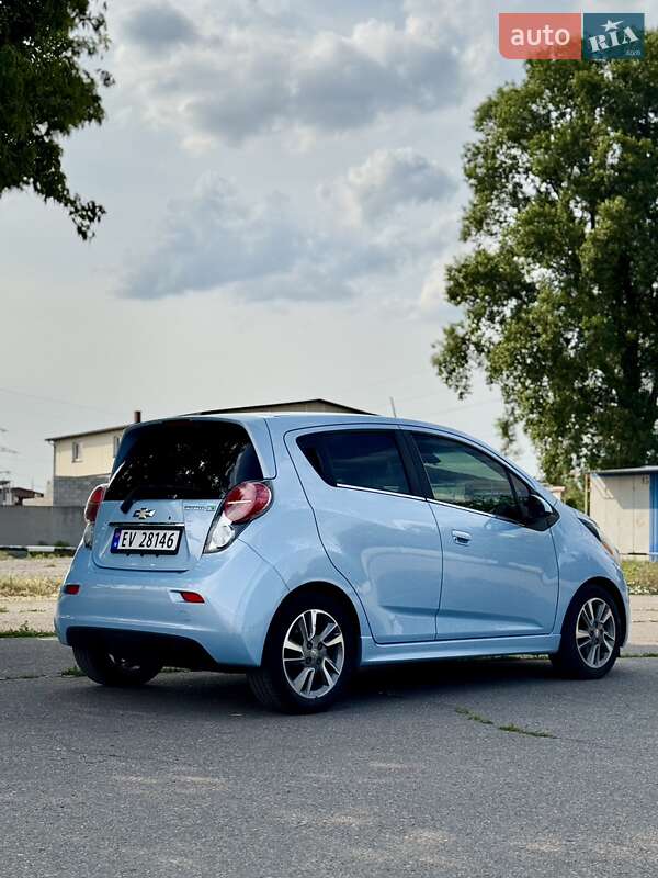 Хэтчбек Chevrolet Spark EV 2015 в Кременчуге