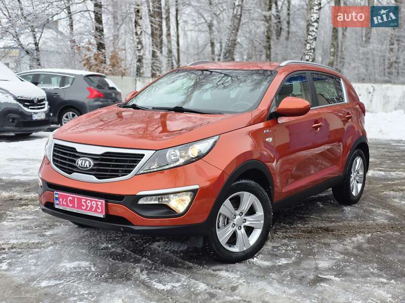 Внедорожник / Кроссовер Kia Sportage 2013 в Калуше