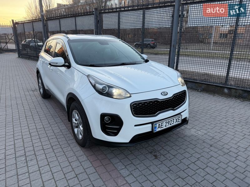 Внедорожник / Кроссовер Kia Sportage 2016 в Запорожье