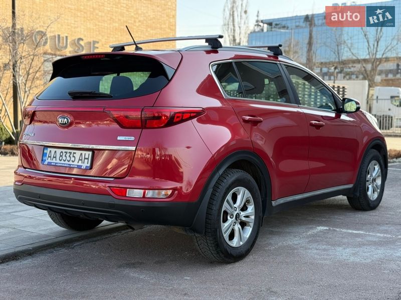 Внедорожник / Кроссовер Kia Sportage 2017 в Киеве