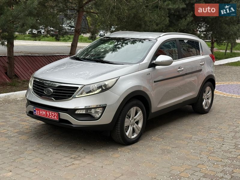 Позашляховик / Кросовер Kia Sportage 2012 в Луцьку