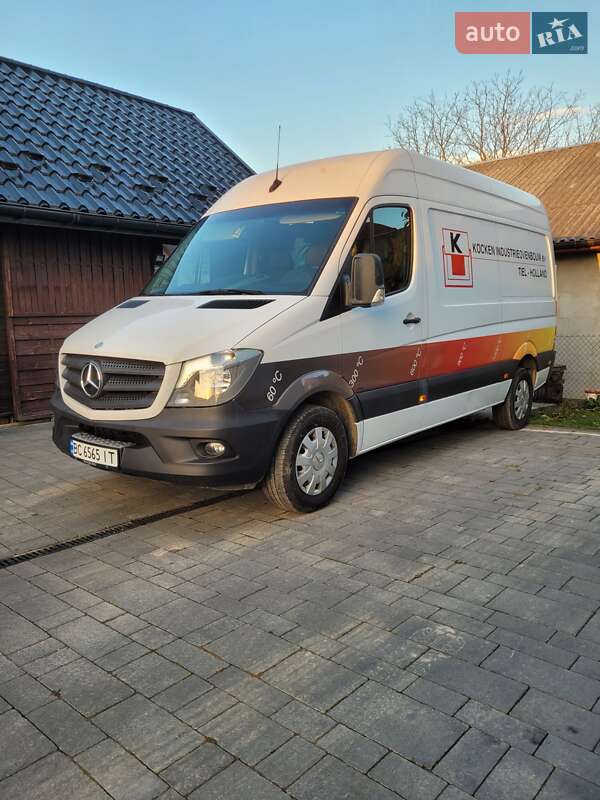 Грузовой фургон Mercedes-Benz Sprinter 2017 в Львове
