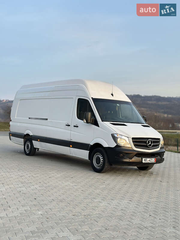 Микроавтобус грузовой (до 3,5т) Mercedes-Benz Sprinter 2016 в Черновцах