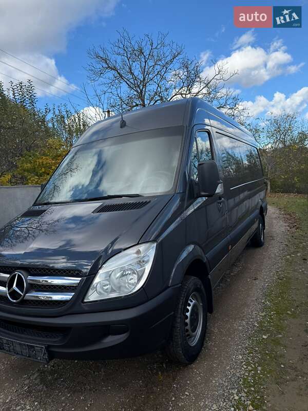 Вантажний фургон Mercedes-Benz Sprinter 2011 в Малинцях Вантажний фургон Mercedes-Benz Sprinter 2011 в Малинцях