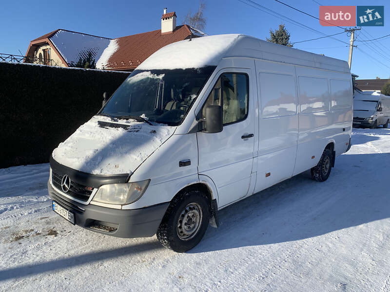 Грузовой фургон Mercedes-Benz Sprinter 2003 в Львове Грузовой фургон Mercedes-Benz Sprinter 2003 в Львове
