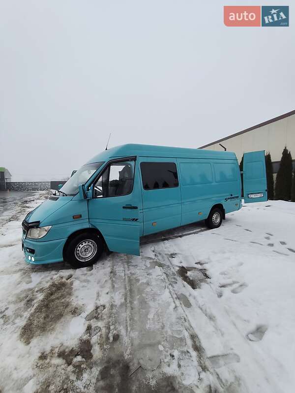 Грузопассажирский фургон Mercedes-Benz Sprinter 2003 в Каменец-Подольском