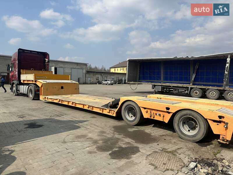 Низкорамная платформа Faymonville STBZ-2VA 2007 в Львове