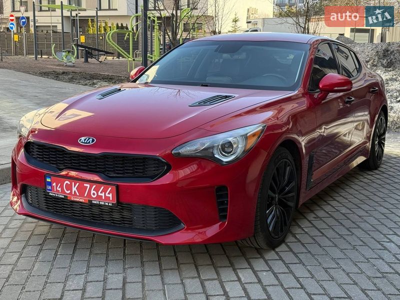 Фастбэк Kia Stinger 2019 в Львове