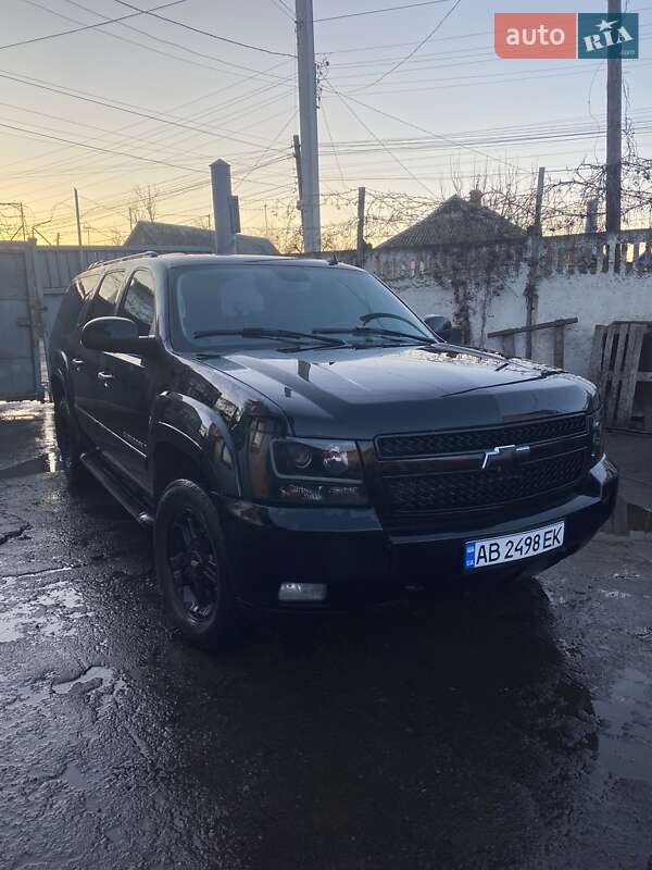 Позашляховик / Кросовер Chevrolet Suburban 2007 в Вінниці