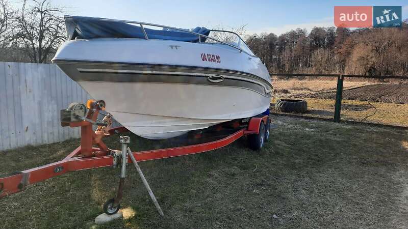 Катер Four Winns Sundowner 2000 в Киеве Катер Four Winns Sundowner 2000 в Киеве