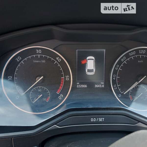 Универсал Skoda Superb 2016 в Ужгороде