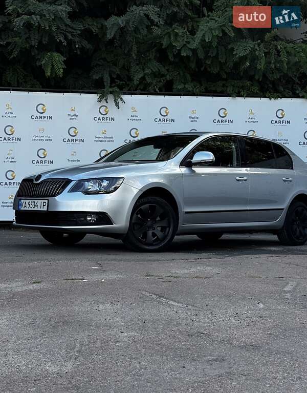 Лифтбек Skoda Superb 2014 в Киеве Лифтбек Skoda Superb 2014 в Киеве