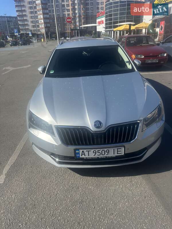 Універсал Skoda Superb 2017 в Івано-Франківську