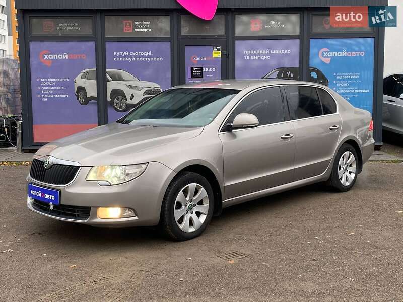 Лифтбек Skoda Superb 2010 в Виннице
