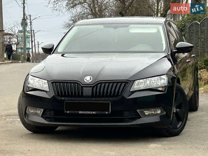 Лифтбек Skoda Superb 2016 в Мостиске Лифтбек Skoda Superb 2016 в Мостиске