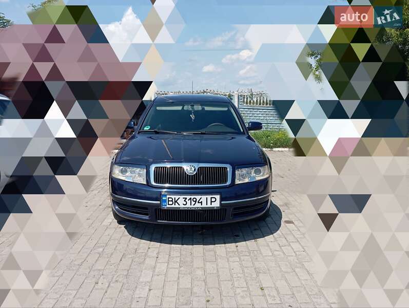 Лифтбек Skoda Superb 2003 в Дубно